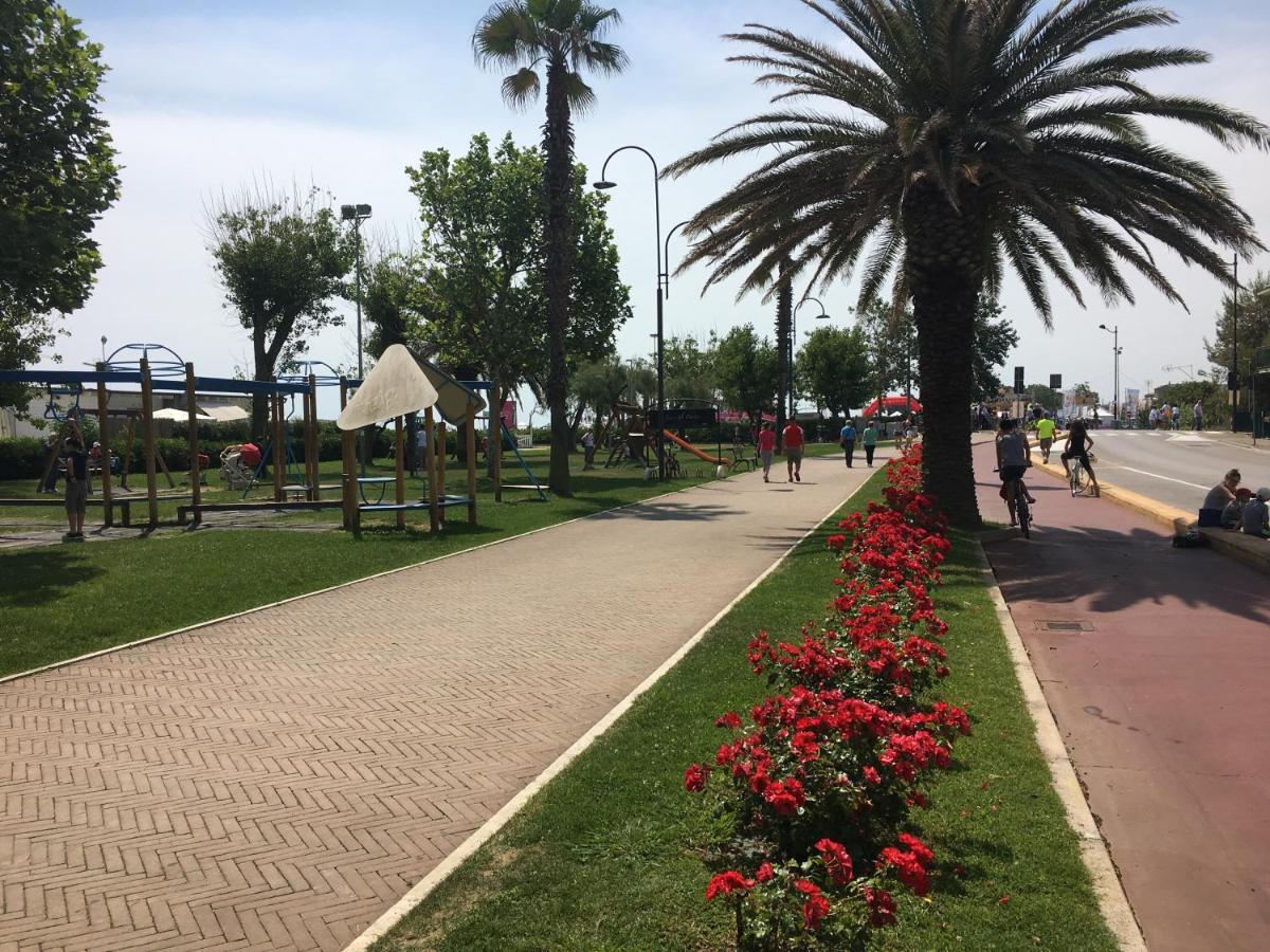 Casa Rossella Apartamento Porto SantʼElpidio Exterior foto